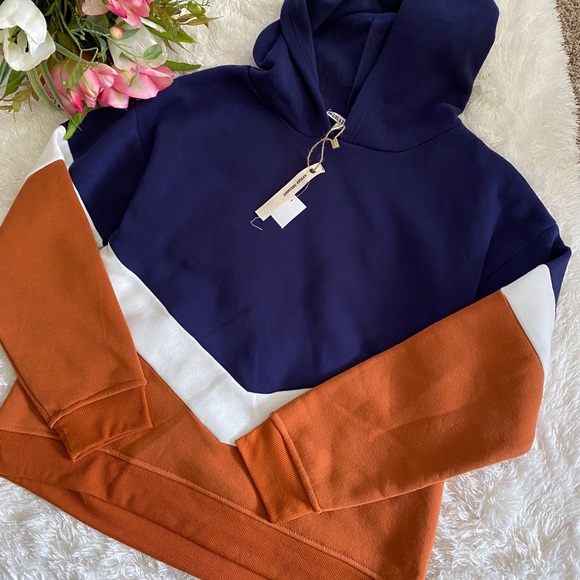 Moral Fiber Tops - NWT Moral Fiber Multicolored Chevron Hoodie